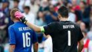 طبيب المنتخب الإيطالي يستبعد مشاركة دي روسي أمام المانيا