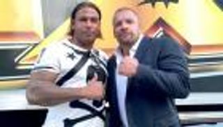 حارس مرمي فيردر بريمن ينضم إلى WWE