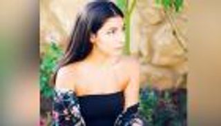 فيديو.. فتاة فلسطينية تجمع