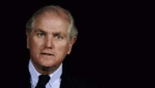 رئيس ريال مدريد السابق يساند آيسلندا في اليورو