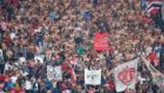 الأمن الجزائري ينقذ لاعبي الإفريقي التونسي من جماهيرهم