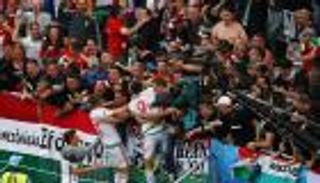 بالفيديو.. فرحة هيستيرية للمجر بهدف غاب 16068 يومًا 