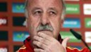 وفرة المهاجمين الإسبان تُحيّر دل بوسكي