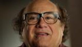 داني ديفيتو يدعم ساندرز في الانتخابات الأمريكية