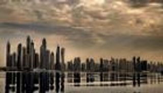 إنفوجراف.. واقع القطاع العقاري الإماراتي خلال 6 أشهر 