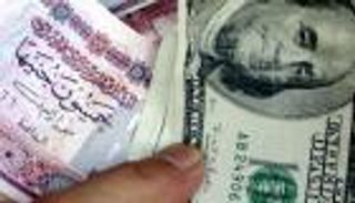  الدولار يتجاوز 10.50 جنيه لأول مرة في السوق السوداء بمصر