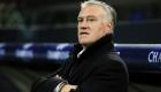 ديشامب: بنزيمة ارتكب خطأ