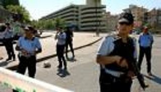 9 قتلى و64 مصابا في انفجار سيارة مفخخة جنوب شرق تركيا