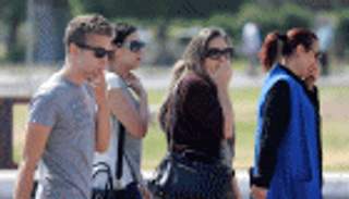 بالصور .. دموع وصراخ وترقب أسر ركاب الطائرة المصرية