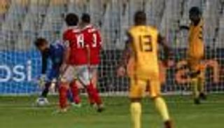 خطأ كوميدي لإكرامي يكلف الأهلي خسارة أفريقية جديدة