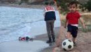   عائلة الطفل السوري إيلان تنال اللجوء إلى كندا