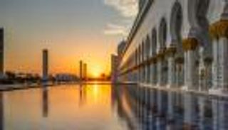 جامع الشيخ زايد يطلق الدورة السادسة لمسابقة "فضاءات من نور"