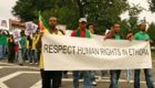 أبناء أكبر إثنية بإثيوبيا يدافعون عن أراضيهم ويدينون قمعهم