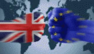 الأوربيون يتمسكون ببقاء بريطانيا ويرفضون التخلي عن اليورو