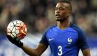 ايفرا يحذر فرنسا قبل مواجهة منتخب أيسلندا