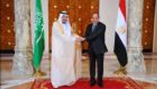 السيسي يُهدي الملك سلمان أرفع وسام مصري