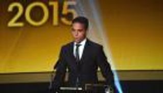 الفائز بجائزة بوشكاش يندهش من الاستقبال الحافل ببلاده