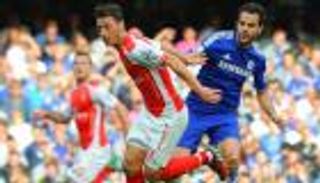 فابريجاس يُحرج أوزيل في 71 دقيقة