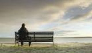 دراسة: الرجال المتزوجون بلا أصدقاء مقربين.. و40% فكروا بالانتحار