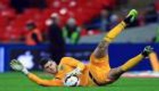 حارس غير دولي يعوض المصاب فورستر في تشكيلة إنجلترا