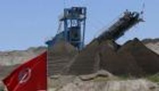 بعد توقف الإنتاج.. شركتا الفوسفات في تونس توظفان 2800 عامل