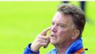 فان جال يخشى مصير مورينيو مع مانشستر يونايتد