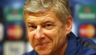 تقارير: أرسنال سيعرض على فينجر البقاء 3 سنوات أخرى