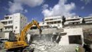 جيش الاحتلال يهدم منزل شاب فلسطيني لارتكابه عملية طعن 