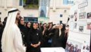 بالصور.. محمد بن راشد يزور جامعة زايد في المدينة الجامعية بدبي