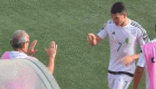 عقوبة الشطب النهائي تهدد نجم الجزائر الصاعد