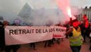 بالصور.. اشتباكات بباريس في اختبار 