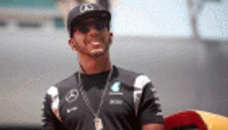 هاميلتون: منحت فورمولا 1 "الدم والعرق والدموع"
