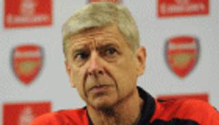 فينجر: الصين أصبحت مصدر قلق للبريميرليج