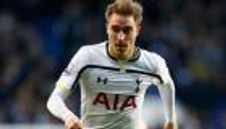 نجم توتنهام يتمنى إصابة زميله للفوز بالدوري الإنجليزي
