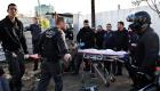 مقتل فلسطينيين بالرصاص بعد أن طعنا جنديا في الخليل