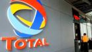 الرئيس التنفيذي لـ "توتال" الفرنسية: أسعار النفط ستظل متدنية لشهور