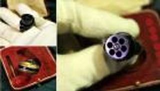 بالفيديو .. أصغر مسدس في العالم بشكل خاتم معروض للبيع