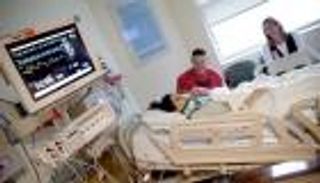 نيكي بيلا تعود للتدريب بعد الجراحة