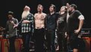 "إيجلز أوف ديث" يستعد لحفله الأول منذ هجمات باريس