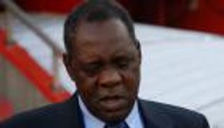 صور وفيديو .. العدسات تسرق غفوة رئيس الفيفا