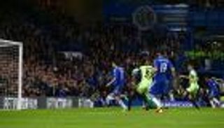 مدرب تشيلسي يهدد أصحاب واقعة "العملات المعدنية"