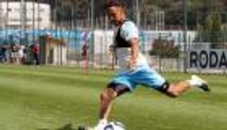 نجم الجزائر الشاب يرفض مارسيليا بسبب "سياسة النادي"