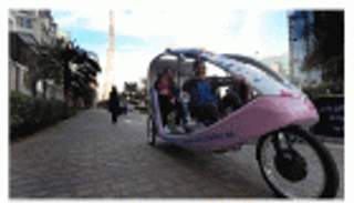 نزهة على ثلاث عجلات حول برج خليفة في دبي