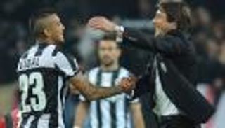 فيدال يفتح الباب أمام تشيلسي