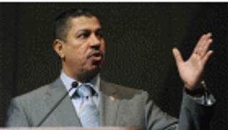 رئيس الوزراء اليمني يتهم الحوثيين بنهب 1.5 تريليون ريال 