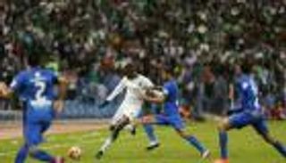 فيديو .. الأهلي يُحطِّم الأرقام على حساب الهلال في الرياض