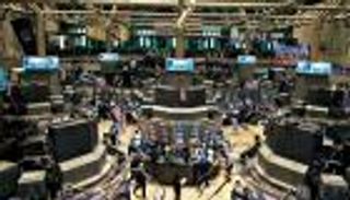 وول ستريت تغلق مرتفعة بدعم من أسهم الطاقة والشركات المالية