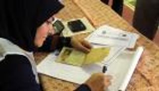 بدء تسجيل أسماء المرشحين في الانتخابات البرلمانية بإيران