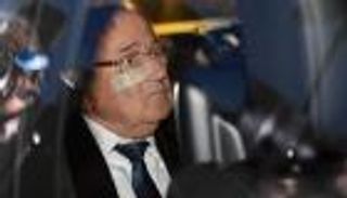 بلاتر يؤكّد إسقاط تهم الفساد عنه