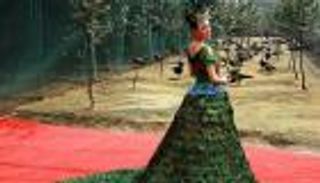 أفخم 5 فساتين زفاف مطرزة بالذهب والماس